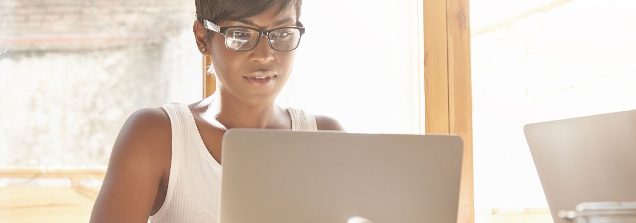 Lady at laptop