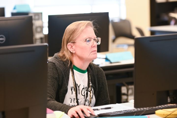 woman working on computer