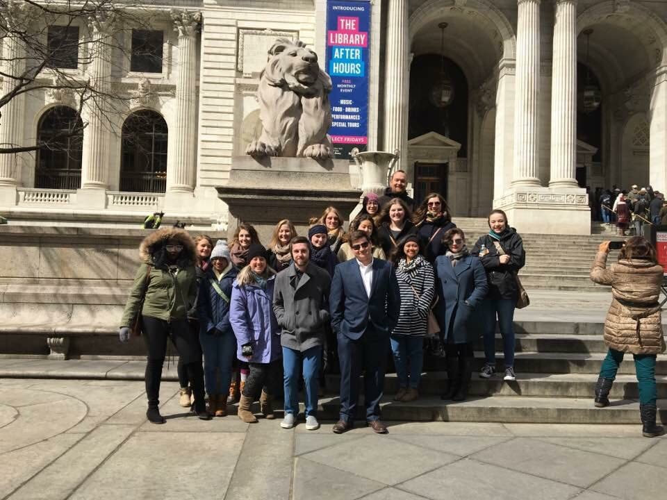 MET Trip Group of students in front of MET Museum in New York