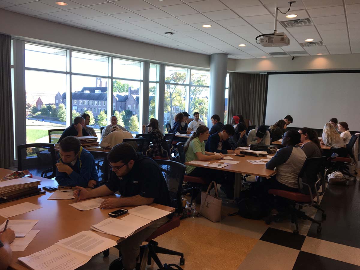 Students in Professor Eckelmann Berghel’s HIST 3475: Modern Civil Rights Struggle class working with Special Collections' resources in Fall 2018.