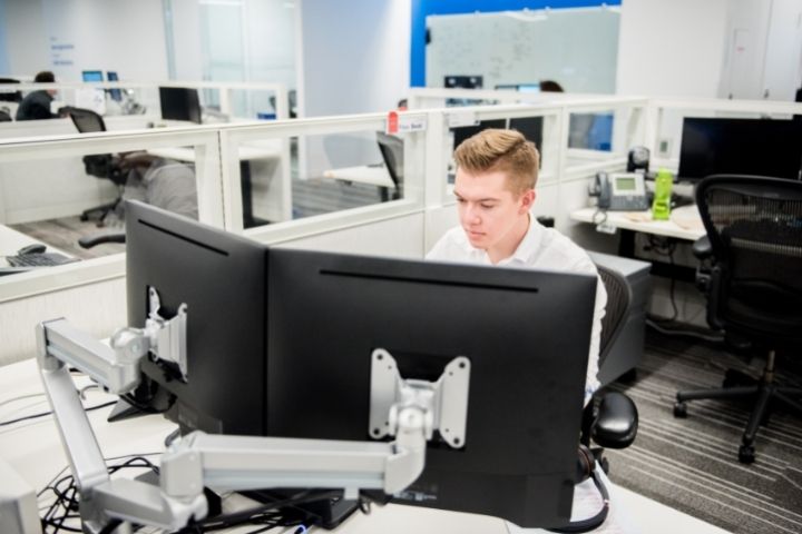 Student working at an insurance company