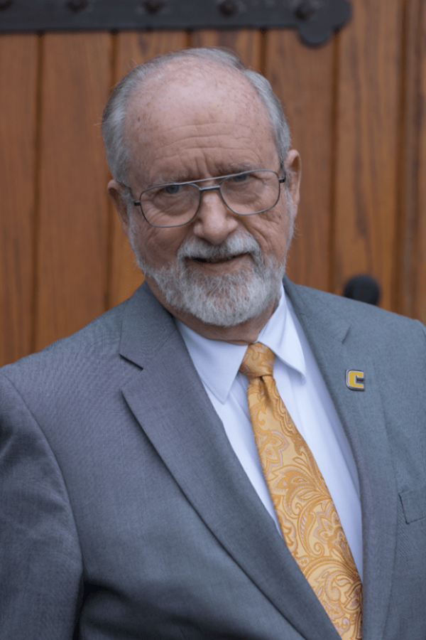 Headshot Jim Tucker