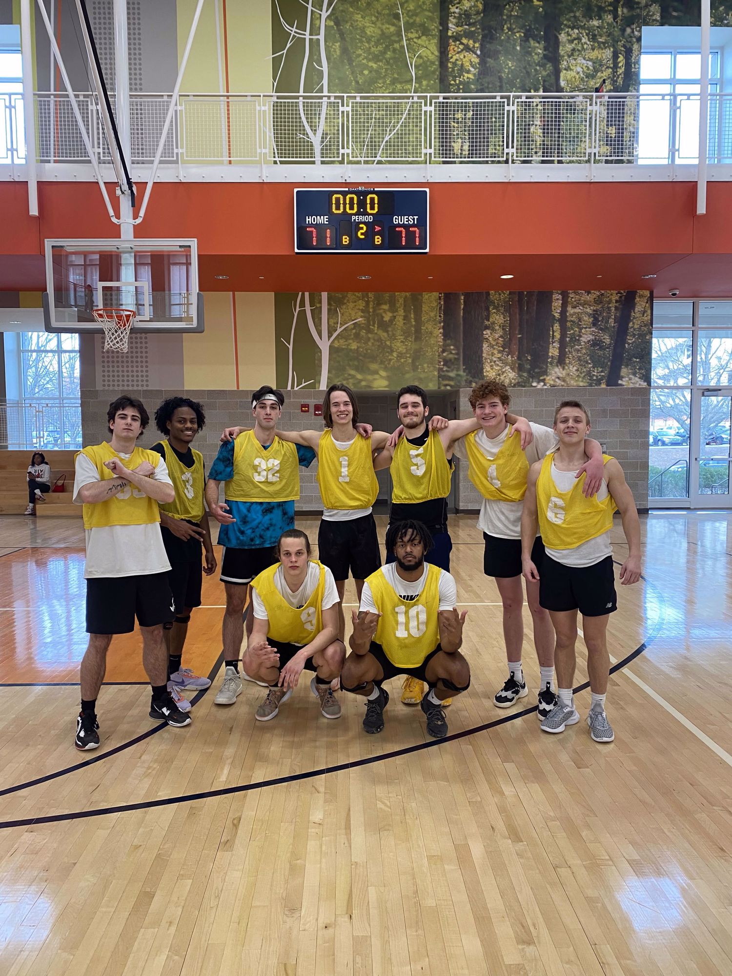 Men's Basketball Team