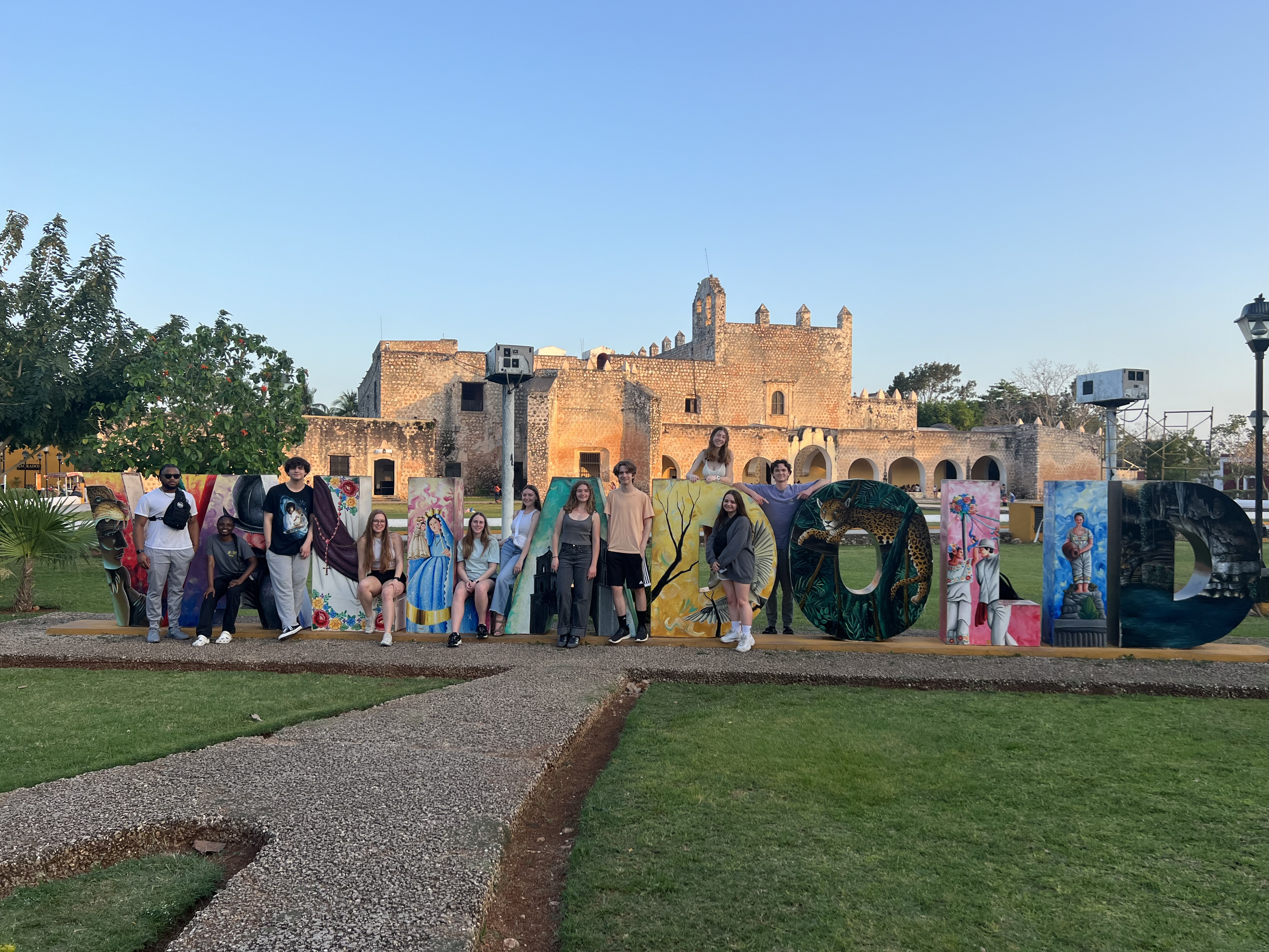 A&amp;SRC Explorers touring Valladolid