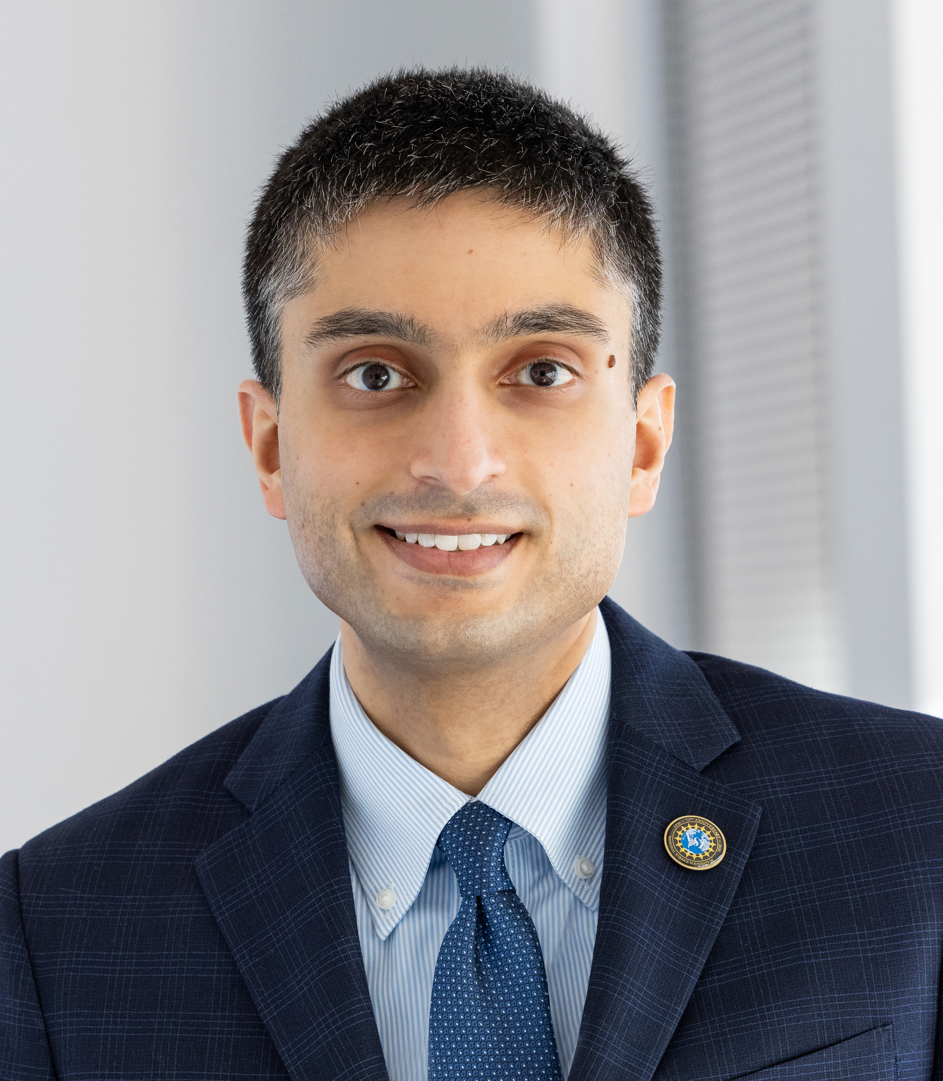 Dr. Erwin Gianchandani