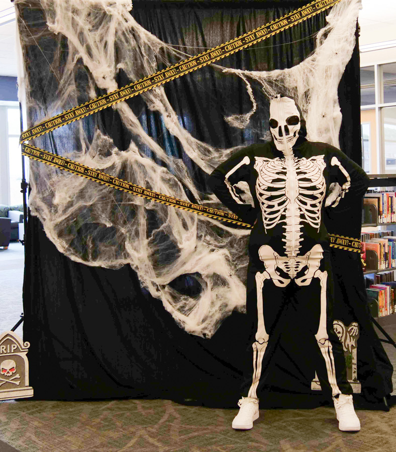 Spooky scary skeleton