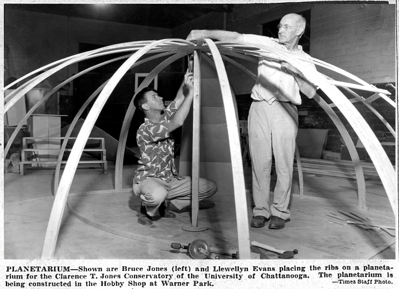 Chattanooga Daily Times article about the construction of a “test” planetarium at the observatory (July 12, 1951) 