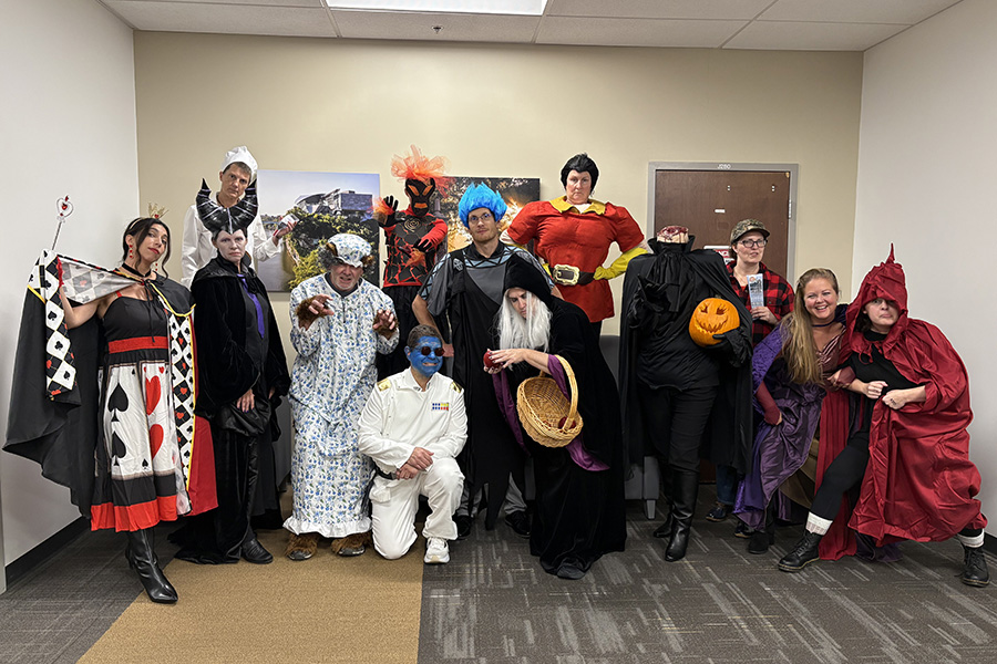 A (Disney) Villainous Halloween