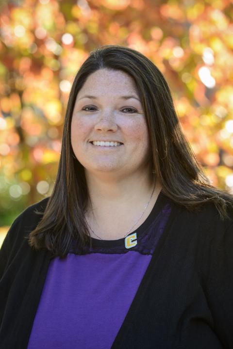 Headshot of Gretchen Potts