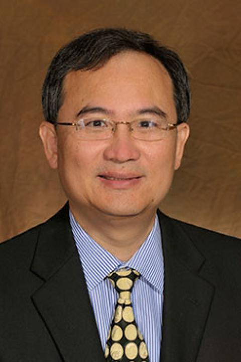 Joshua Fu headshot