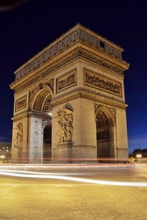 Arc de Triomphe at night