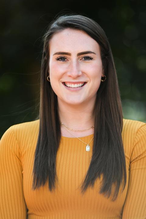 Rachel Weibel Headshot
