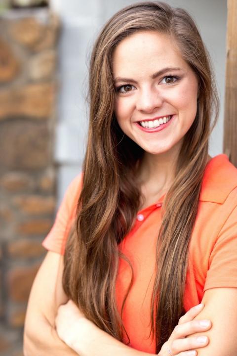 Sarah Anne Perry headshot