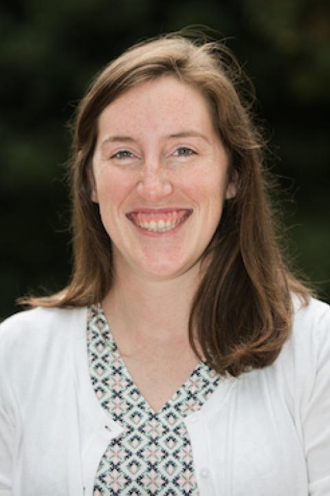 Dana Adams headshot