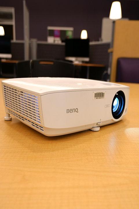 Medium Projector Medium Projector