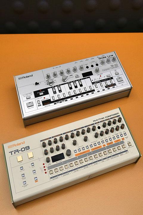 Roland TR-09 and Roland TB-03 Synthesizers