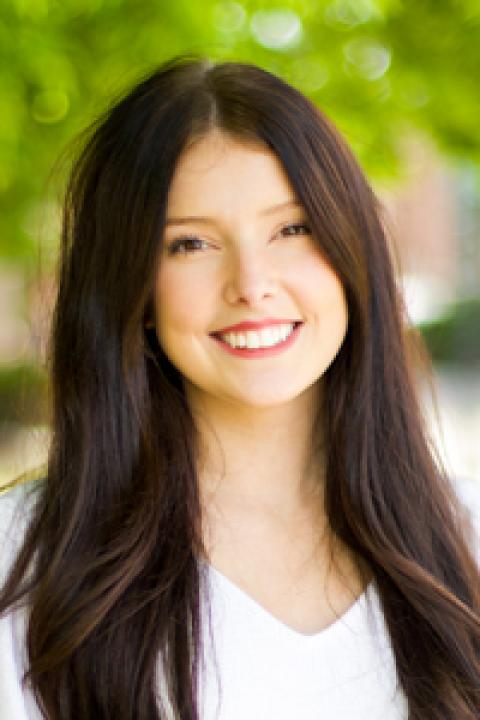 Ellie Davis Headshot Ellie Davis Headshot
