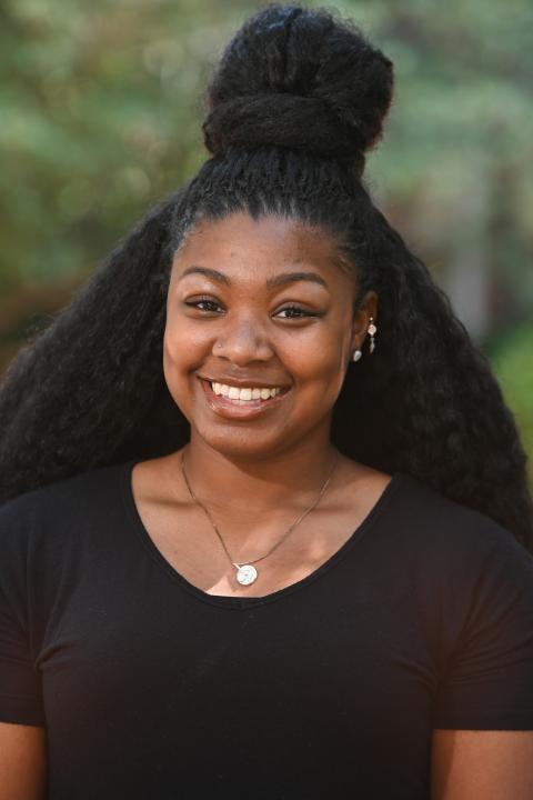 Victoria Norwood Headshot
