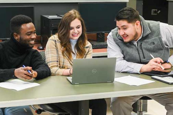 Students Getting Started with IT Students Getting Started with IT