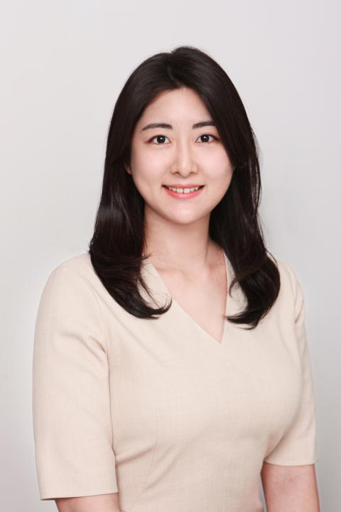 Hyeyoon Jung Hyeyoon Jung