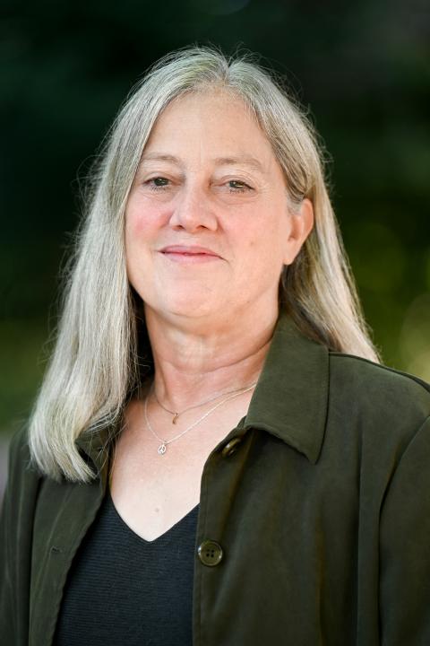 Linda Frost Linda Frost Headshot