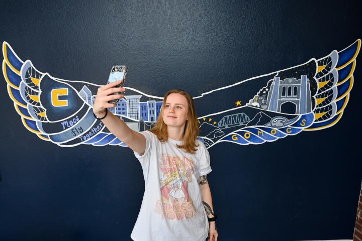 Selfie with mural