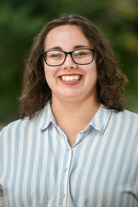 Emily Rosenquist Headshot