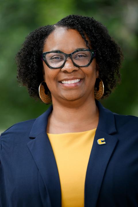 Tiffany Williams Headshot