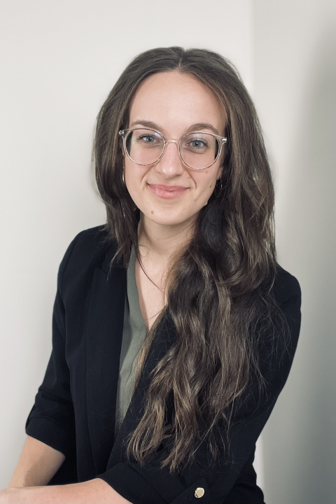 Emily Alonge Headshot