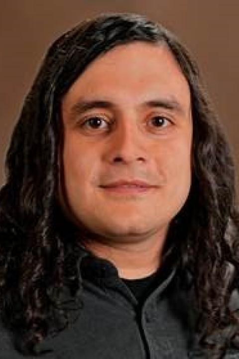 Dr. Ricardo Wilhelm Dr. Ricardo Wilhelm