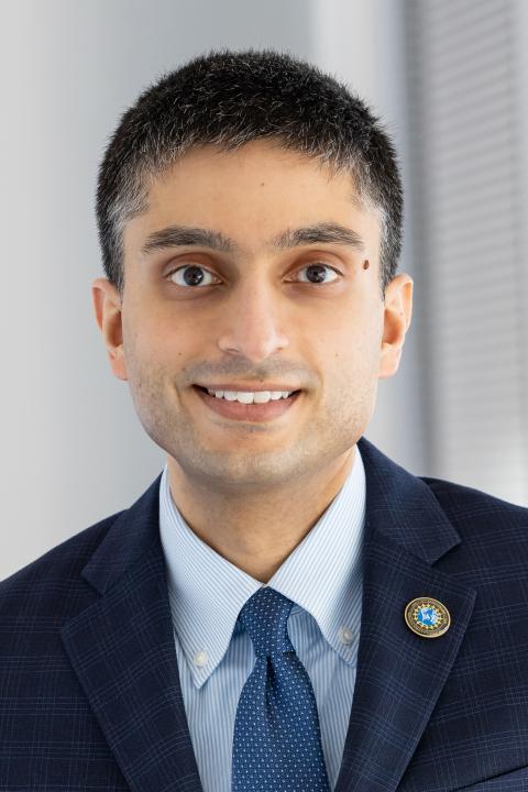 Dr. Erwin Gianchandani