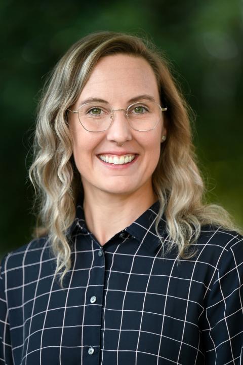 Picture of Lindsay Godin smiling for a picture