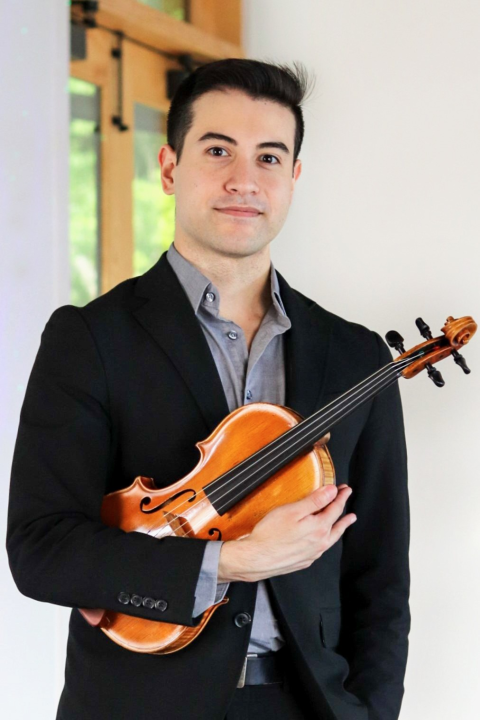 Headshot of Nick Hoy with violin