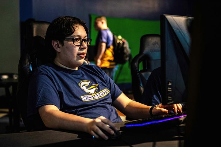 Esports competitor Esports competitor