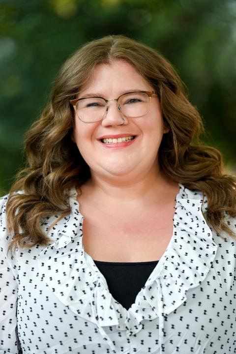 Lauren Ouwerkerk Headshot