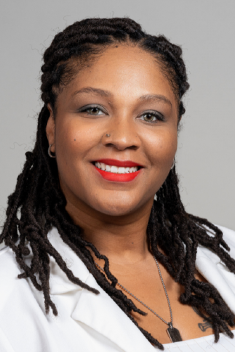 Delnita Evans headshot