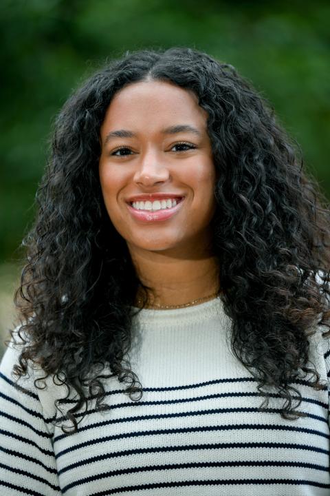 Nevaeh Morris Headshot