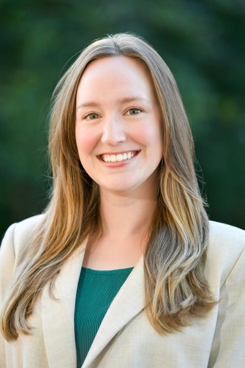 Kelley Chambers Headshot