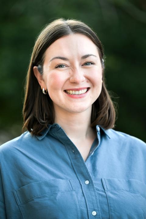 donolson abigail headshot