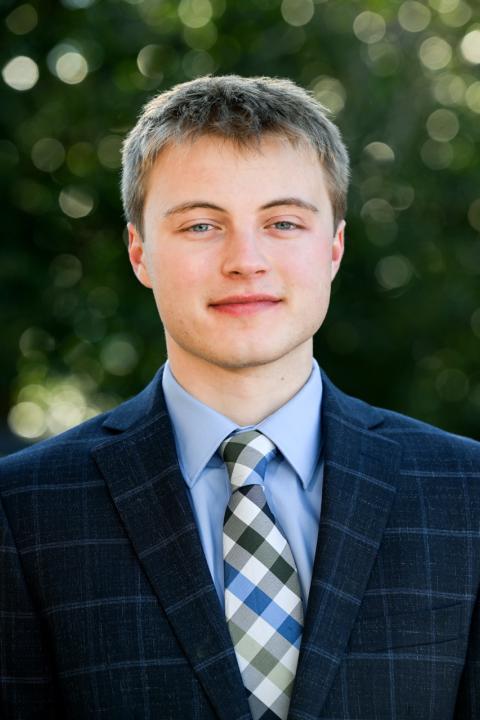 Headshot of Dylan Oconnell