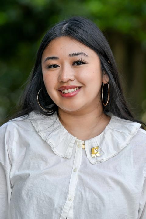 Kailey Agoo headshot