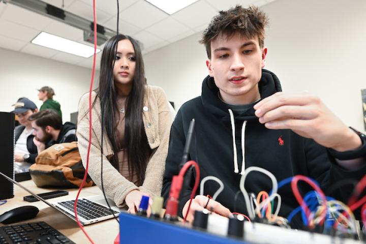 Students work Tuesday, Feb. 18, 2025 in Asaf Varol’s Digital Electronics and Microcontrollers class in the Engineering and Computer Science building.