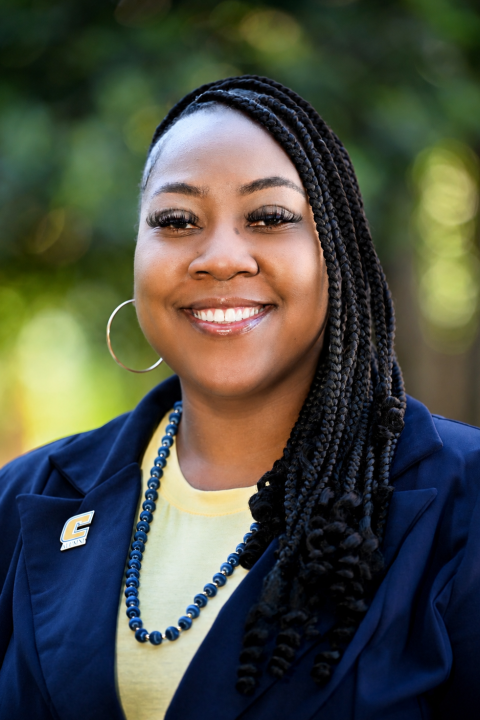 Headshot of Tenai Glenn