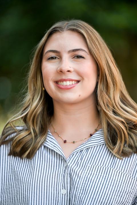 Caroline Ballard Headshot