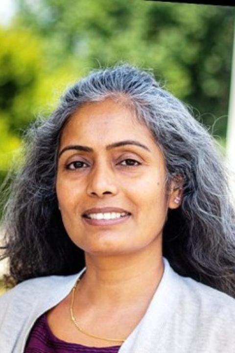 Headshot of Vigi Kumarasamy