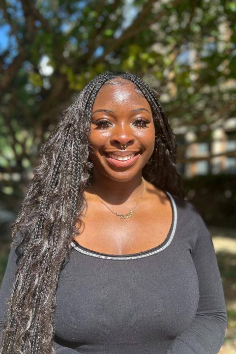 Hellen Student Headshot