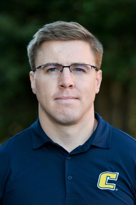 Samson Nowotarski Headshot