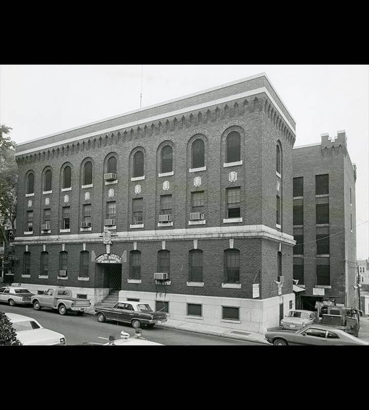 Undated photograph of the Hamilton County Jail in Chattanooga, Tennessee. The "Old Jail" was erected in 1881 and razed in the 1970s.