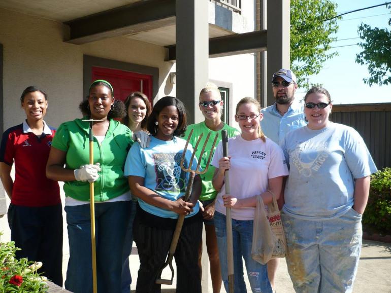 Community Garden 2 Group photo of garden workers