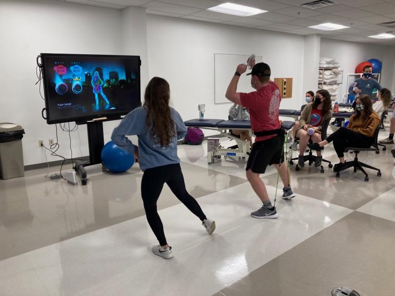 UTC DPT students research lab UTC DPT students in movement lab
